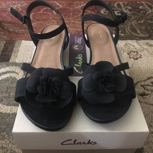 NEW Clark’s Artisan Parram Stella Black Sandals